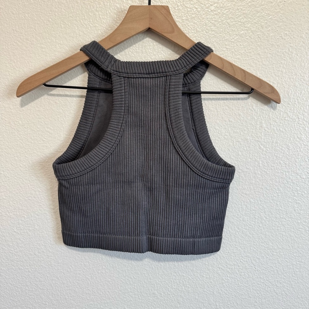 Bundle of Cream and Dark Gray Cropped tank tops - Picture 5 of 6